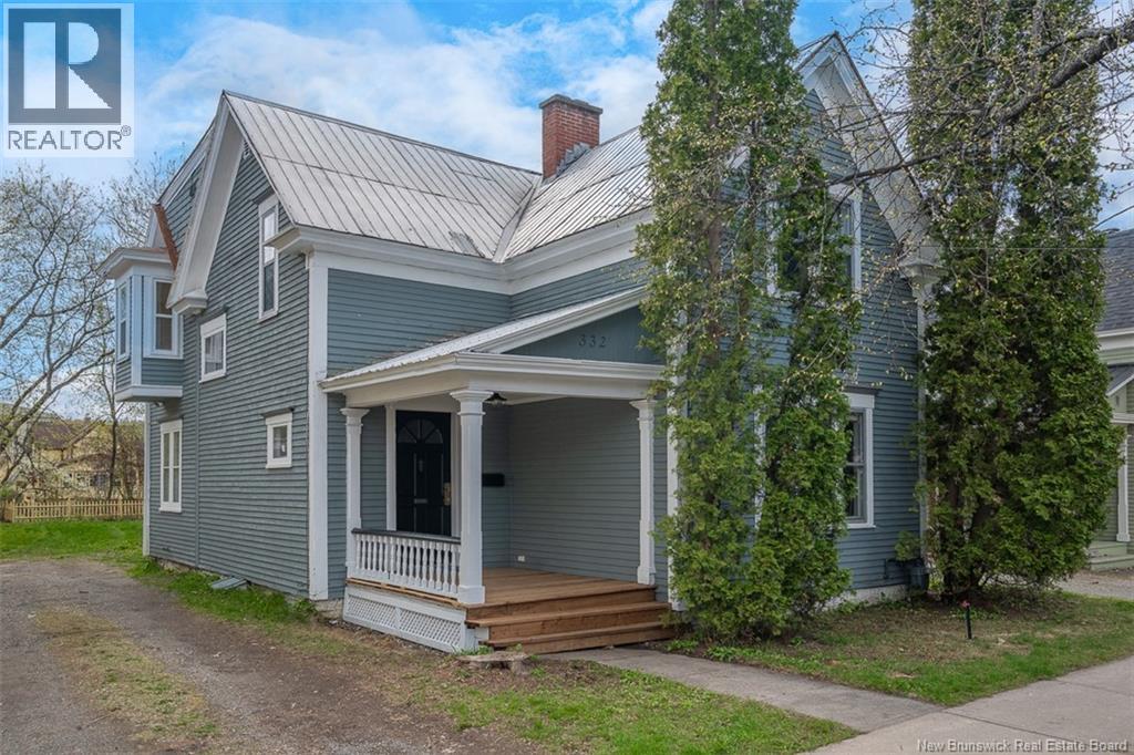 332 Saunders Street, Fredericton, New Brunswick  E3B 1N8 - Photo 1 - NB139867