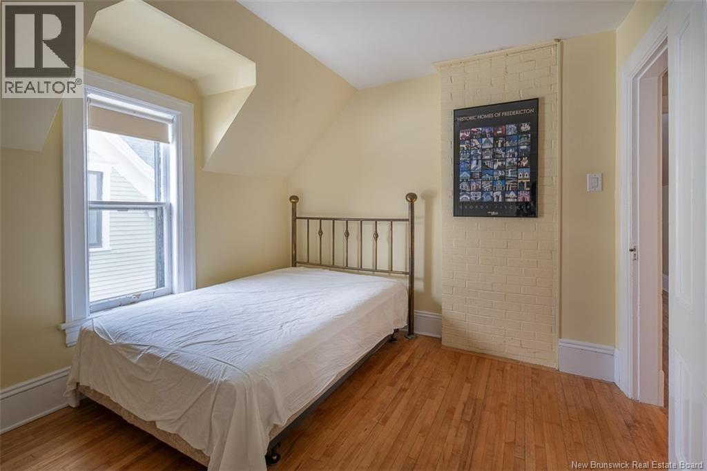 332 Saunders Street, Fredericton, New Brunswick  E3B 1N8 - Photo 31 - NB139867