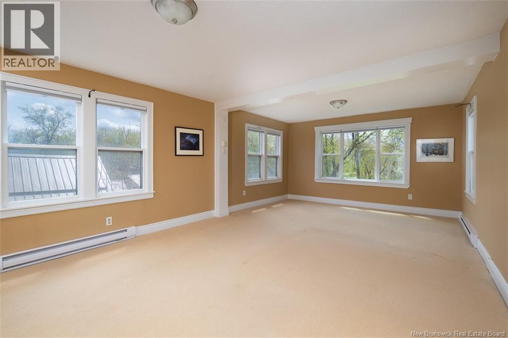 332 Saunders Street, Fredericton, New Brunswick  E3B 1N8 - Photo 40 - NB139867