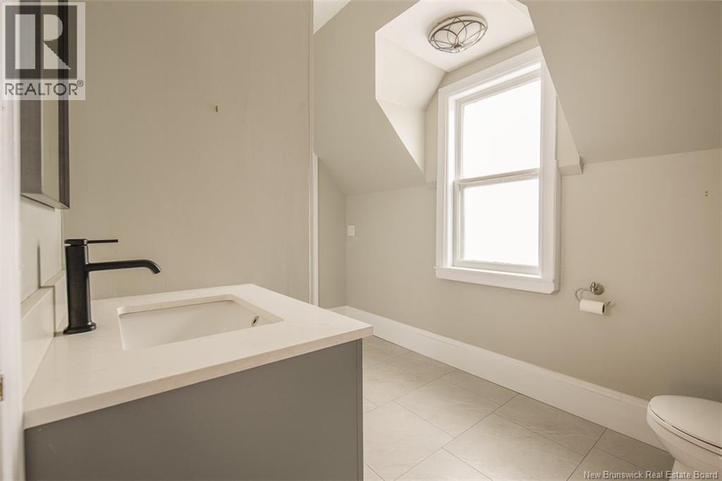 332 Saunders Street, Fredericton, New Brunswick  E3B 1N8 - Photo 37 - NB139867