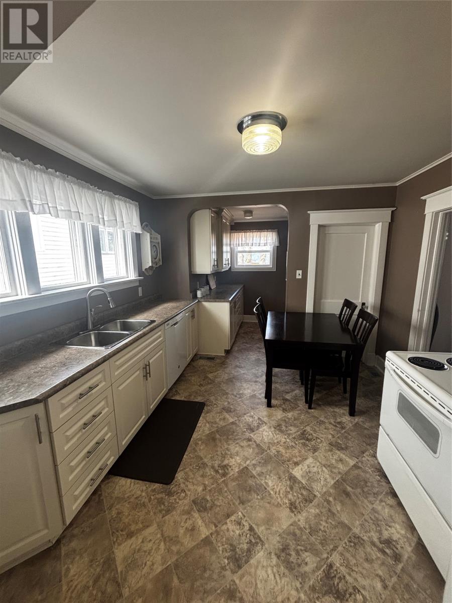 102 Campbell Avenue, St. John's, Newfoundland & Labrador  A1E 2Z6 - Photo 4 - 1297911
