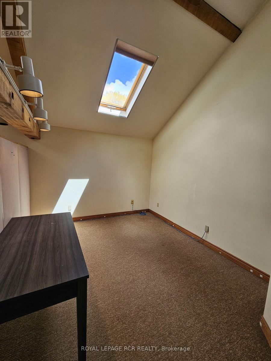Upper #1 - 411 Queen Street, Newmarket, Ontario  L3Y 2G9 - Photo 5 - N13159902