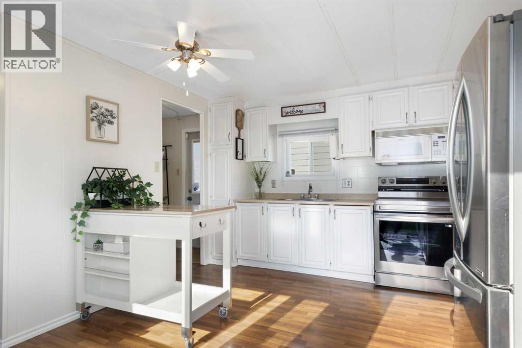 129 Big Springs Drive SE, Airdrie, Alberta  T4A 1K3 - Photo 8 - A2297491