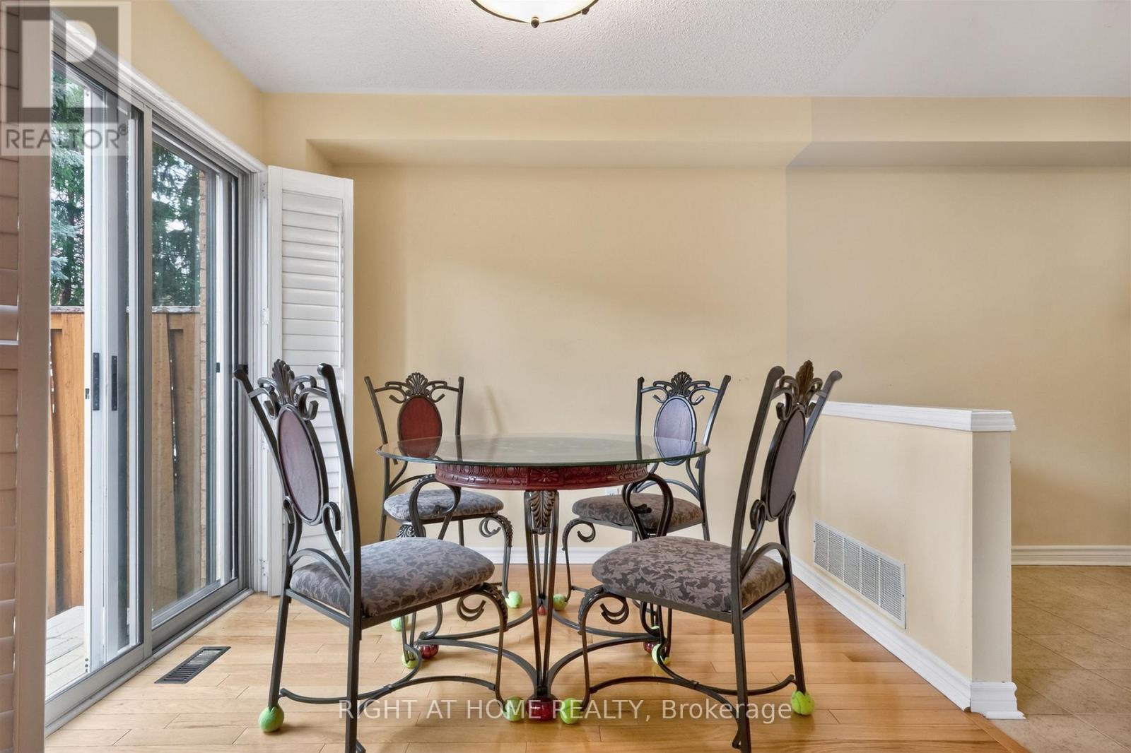 1181 Westview Terrace, Oakville, Ontario  L6M 3N2 - Photo 10 - W13159872
