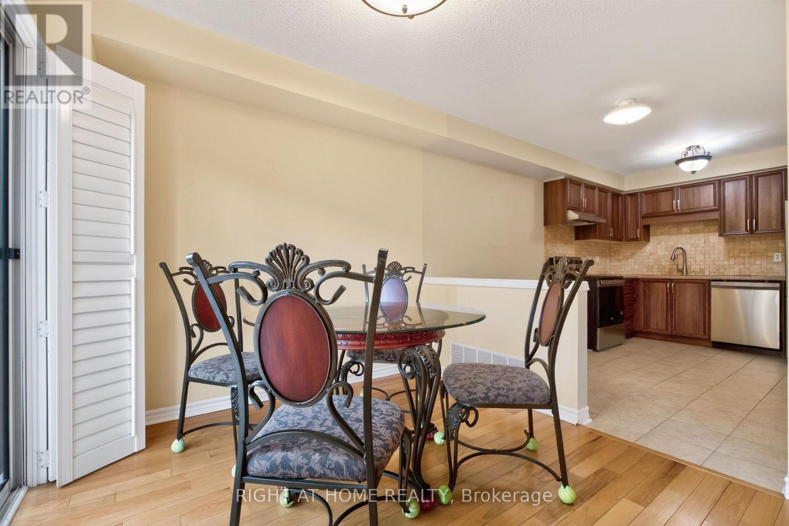 1181 Westview Terrace, Oakville, Ontario  L6M 3N2 - Photo 11 - W13159872