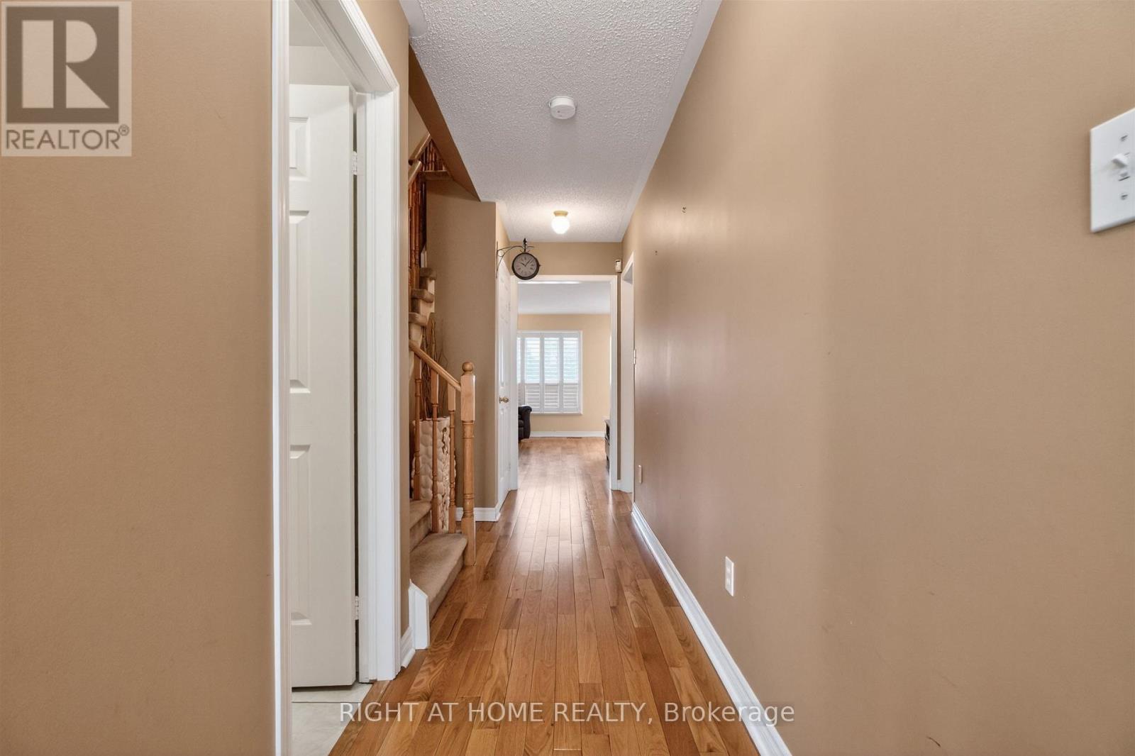 1181 Westview Terrace, Oakville, Ontario  L6M 3N2 - Photo 4 - W13159872