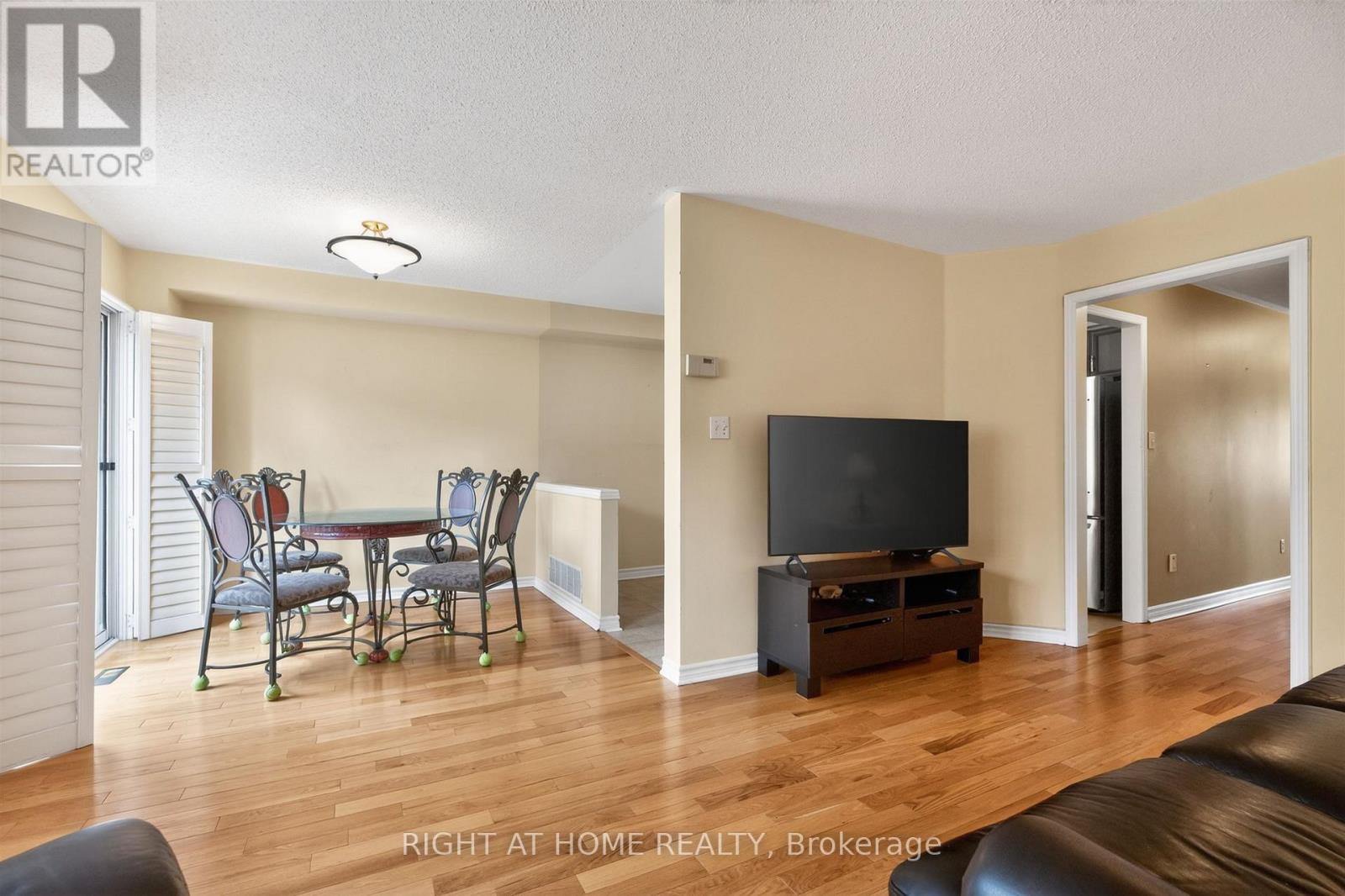 1181 Westview Terrace, Oakville, Ontario  L6M 3N2 - Photo 9 - W13159872