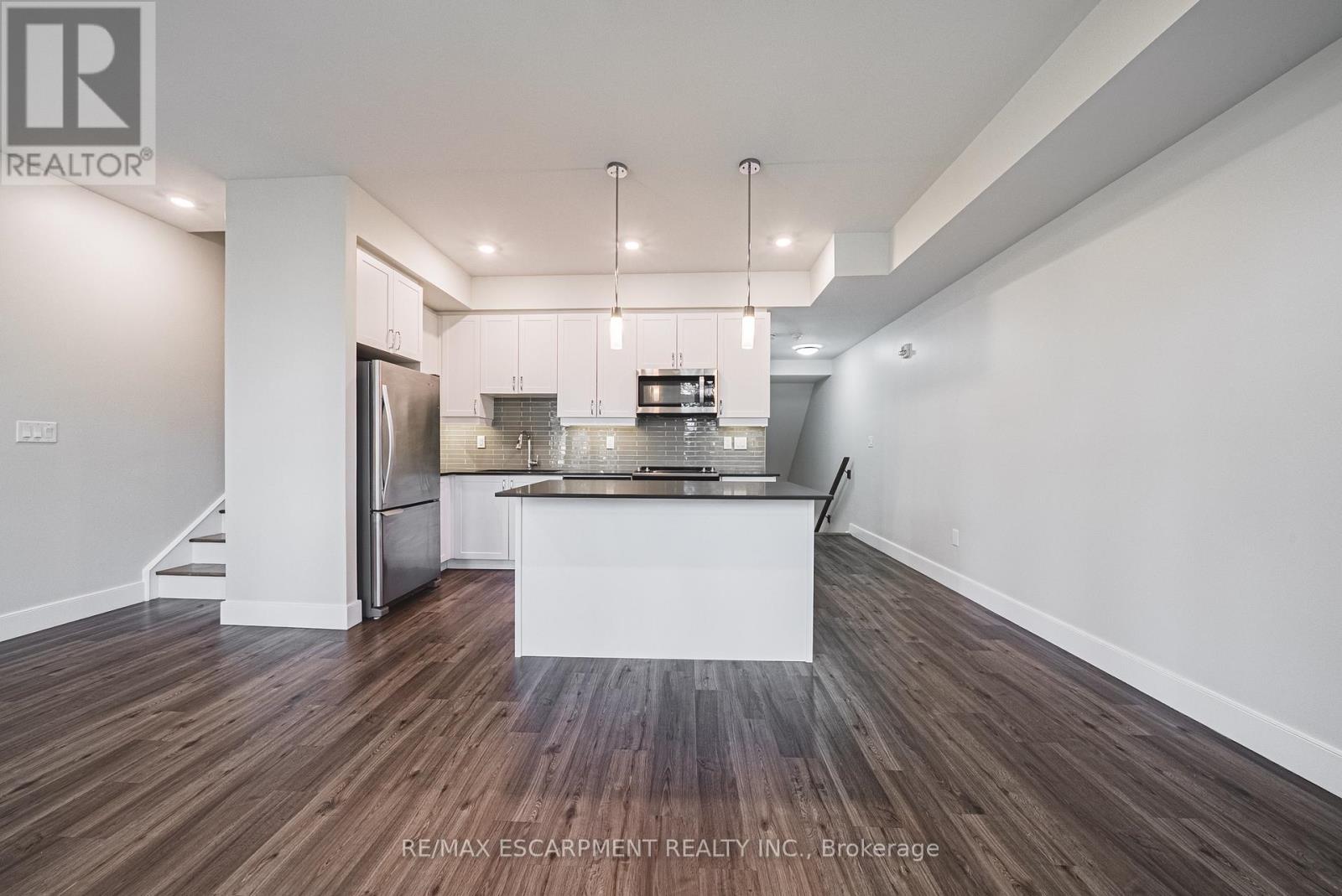 209 - 2061 Prospect Street, Burlington, Ontario  L7R 1Z2 - Photo 4 - W13159898