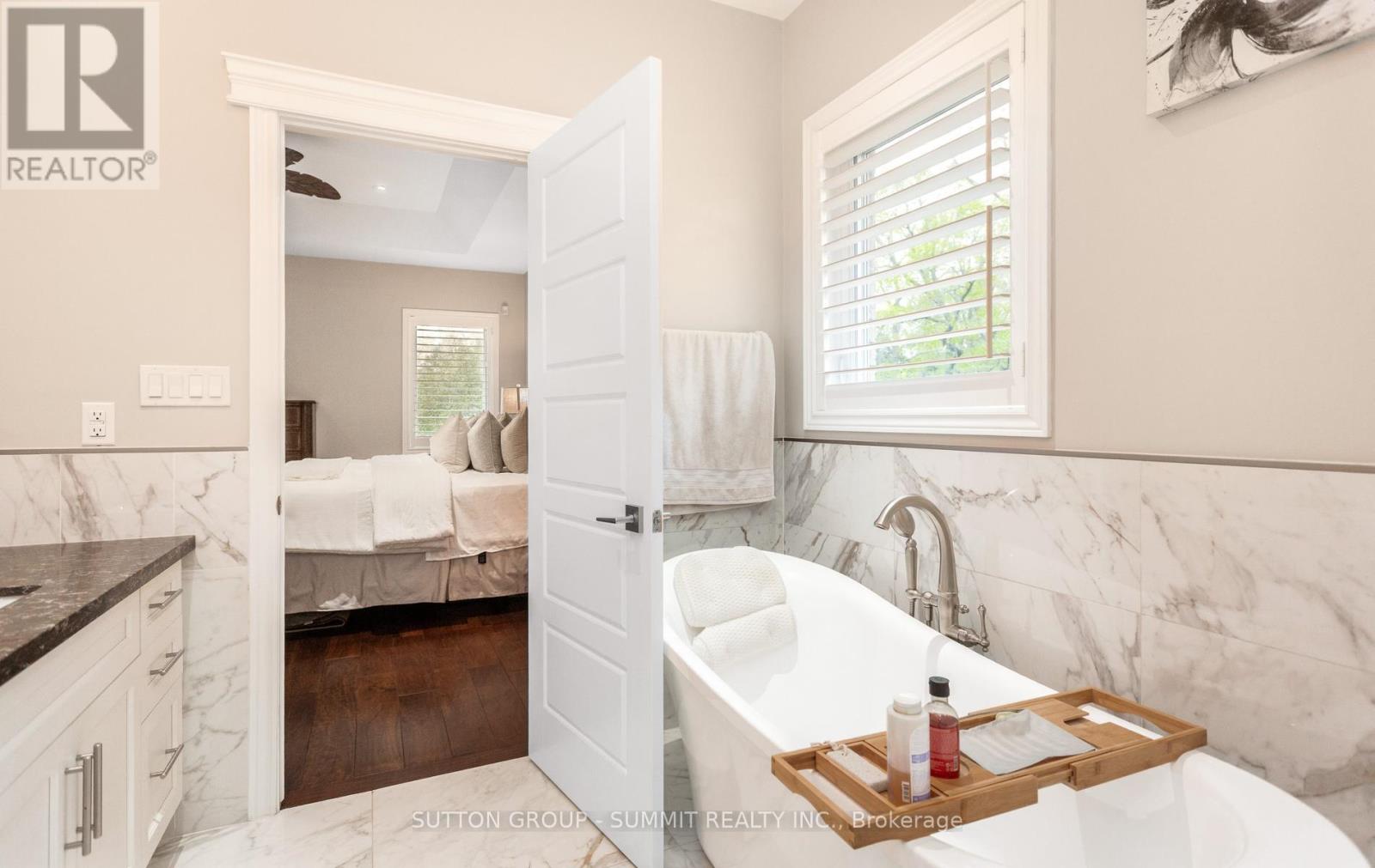 121 Ringwood Road, Oakville, Ontario  L6H 1K3 - Photo 28 - W13159930