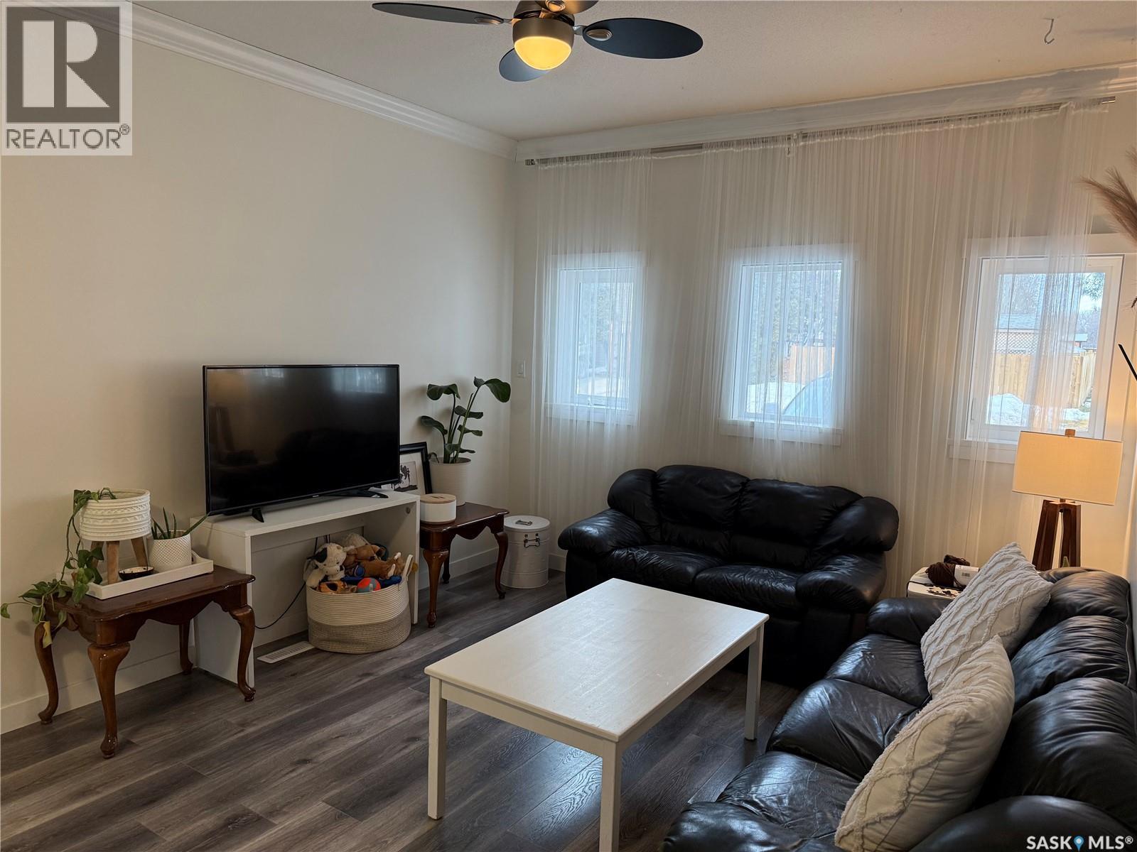 804 6th Street W, Nipawin, Saskatchewan  S0E 1E0 - Photo 4 - SK033428