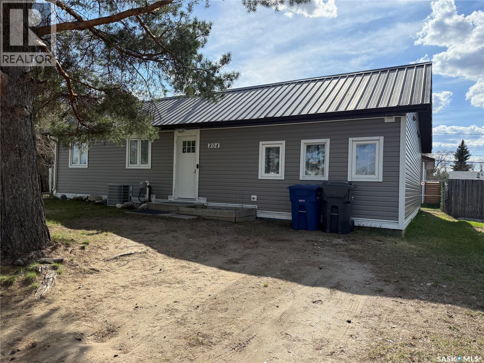 804 6th Street W, Nipawin, Saskatchewan  S0E 1E0 - Photo 25 - SK033428