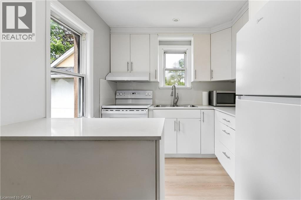680 Frederick Street, Kitchener, Ontario  N2B 2B2 - Photo 9 - 40831952