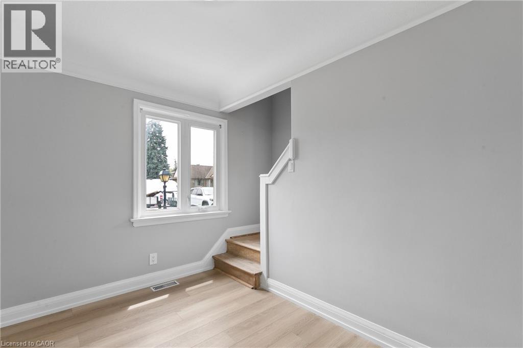 680 Frederick Street, Kitchener, Ontario  N2B 2B2 - Photo 6 - 40831952