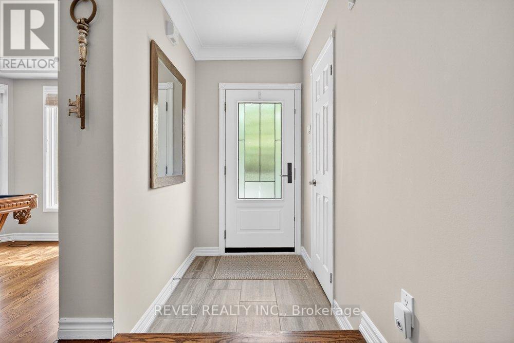 43 Sunvale Place, Hamilton, Ontario  L8E 4Z6 - Photo 5 - X13159892