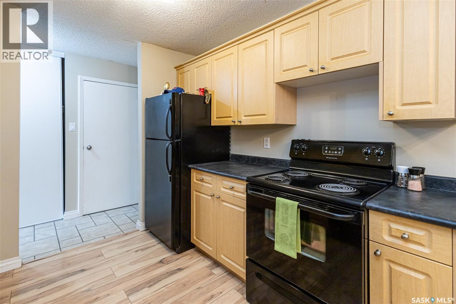 14 3809 Luther Place, Saskatoon, Saskatchewan  S7H 4B1 - Photo 5 - SK036795