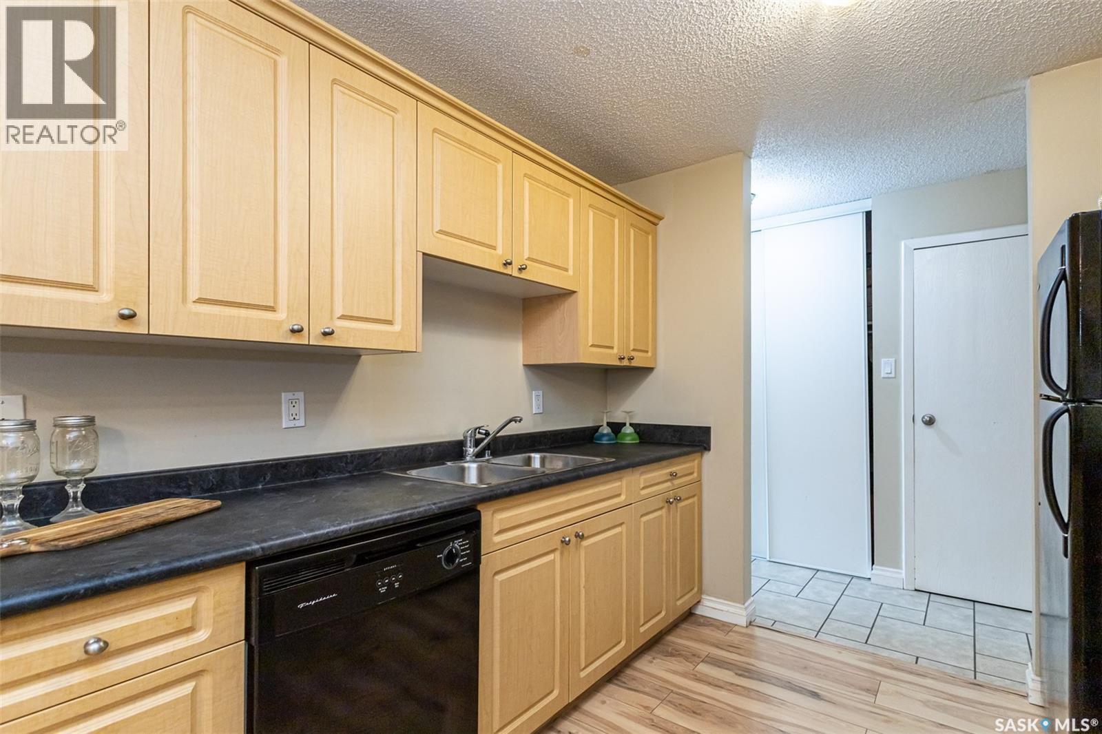 14 3809 Luther Place, Saskatoon, Saskatchewan  S7H 4B1 - Photo 6 - SK036795