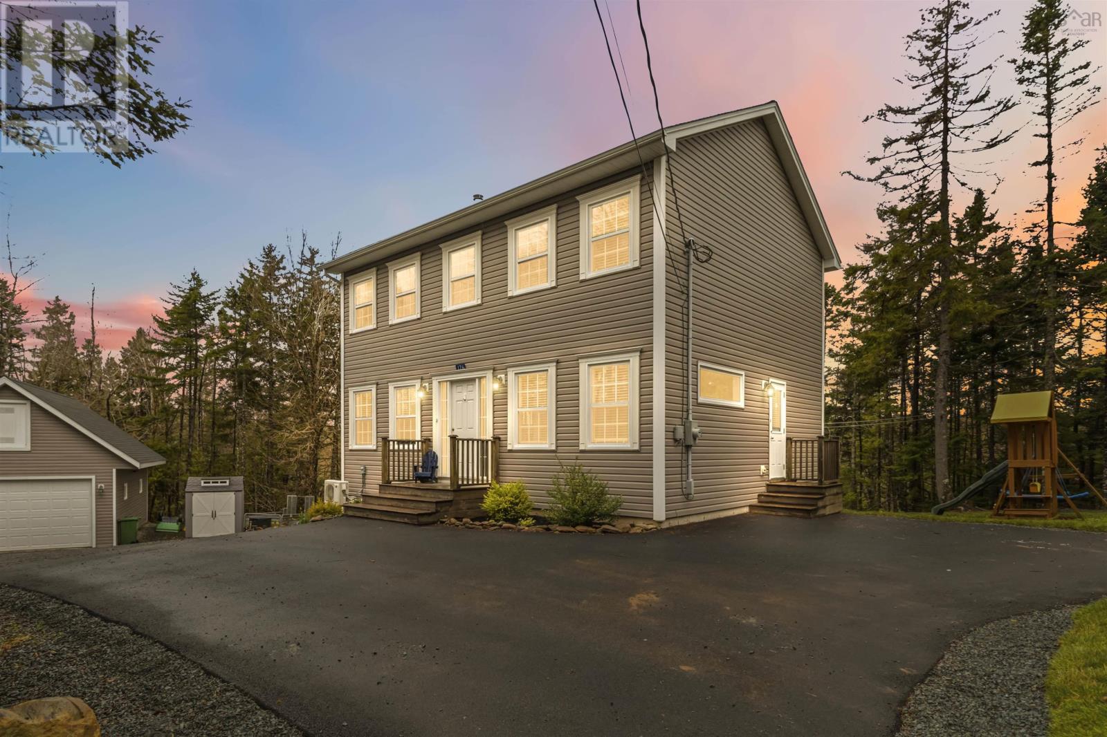 176 Clivedon Court, Fall River, Nova Scotia