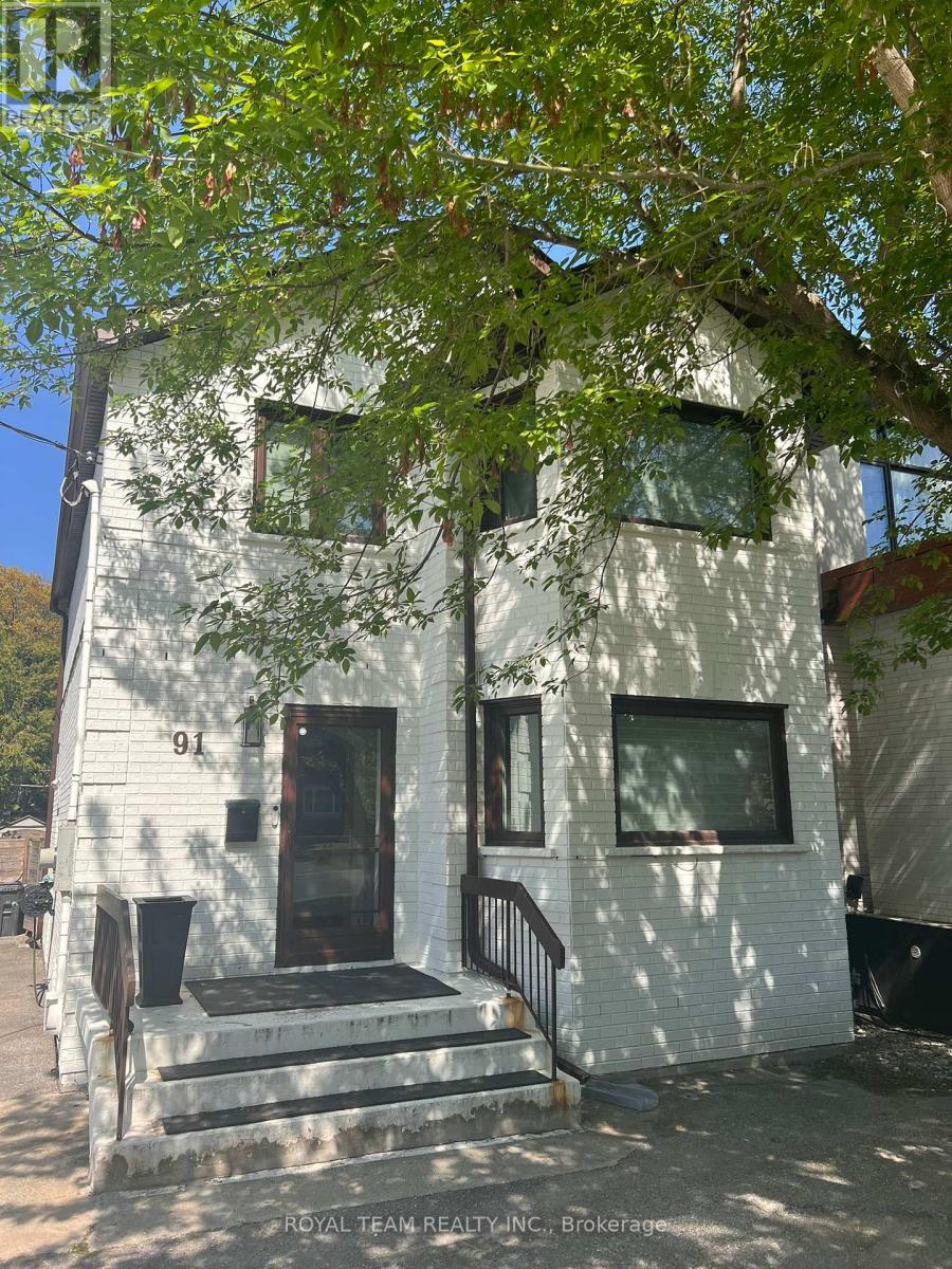 91 South Kingsway Way, Toronto, Ontario M6S 3T4 - Photo 2 - W13088398