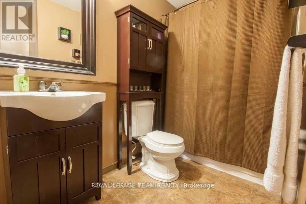 183 Mcelroy Drive, Ottawa, Ontario  K2L 1X7 - Photo 11 - X13052722