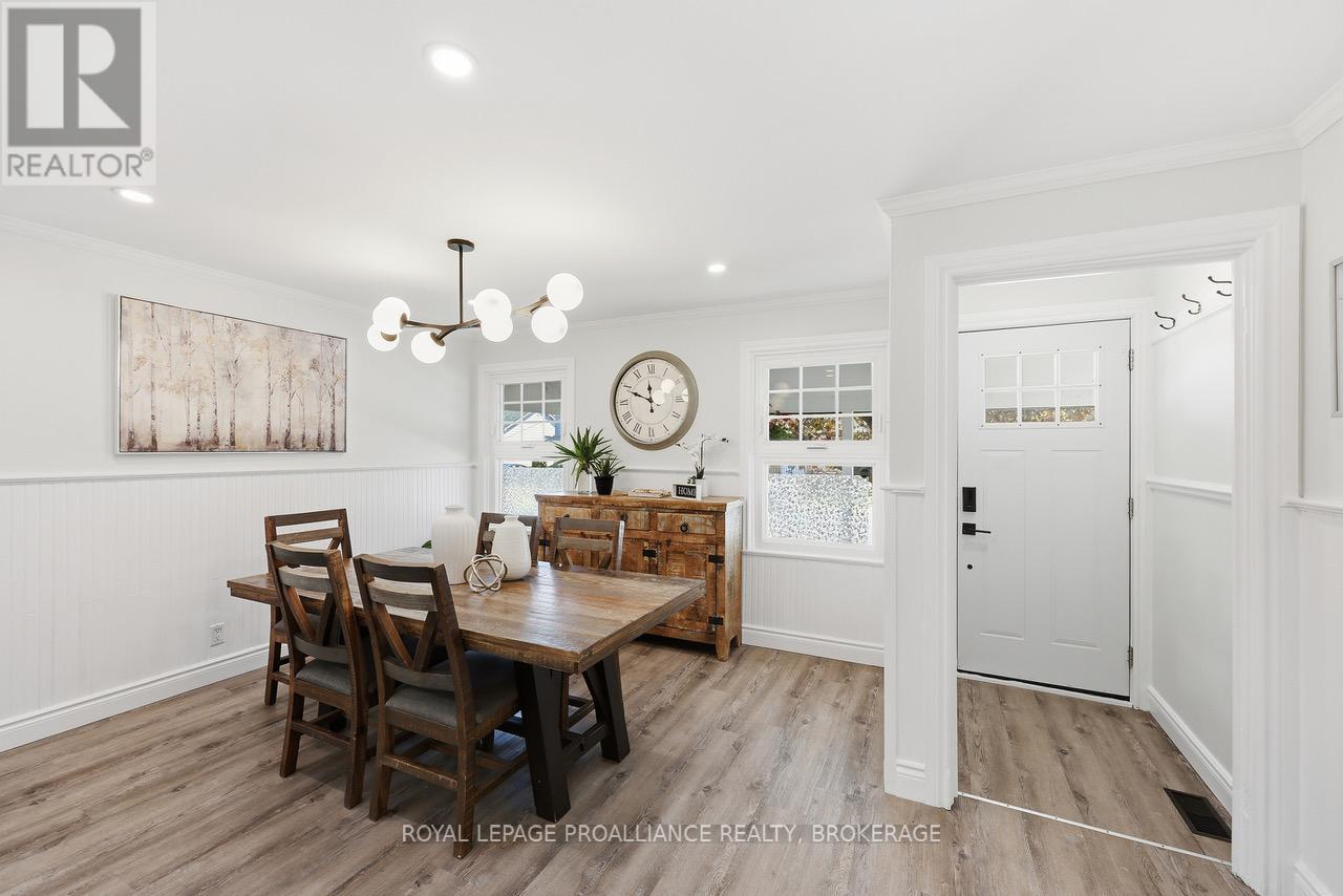 98 Carleton Street, Kingston, Ontario  K7K 4G1 - Photo 4 - X13160014