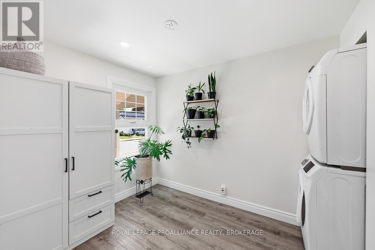 98 Carleton Street, Kingston, Ontario  K7K 4G1 - Photo 7 - X13160014