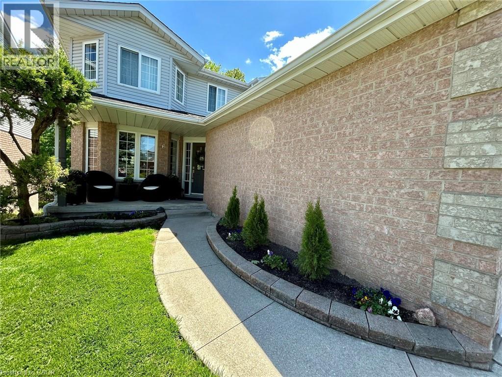 6 ARDWOOD Place, Kitchener, Ontario