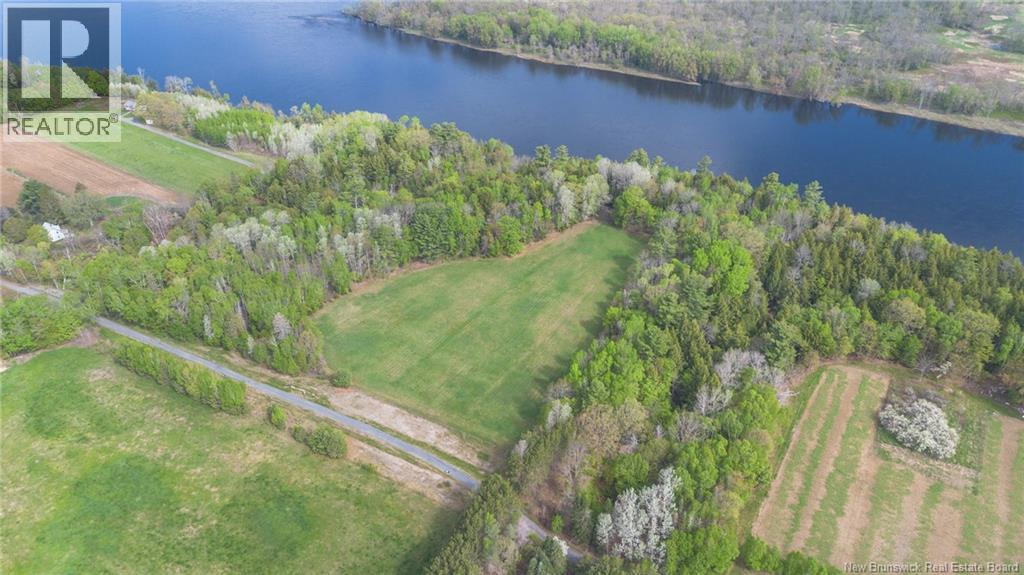 3175a Woodstock Road, Fredericton, New Brunswick  E3C 1R2 - Photo 7 - NB140023