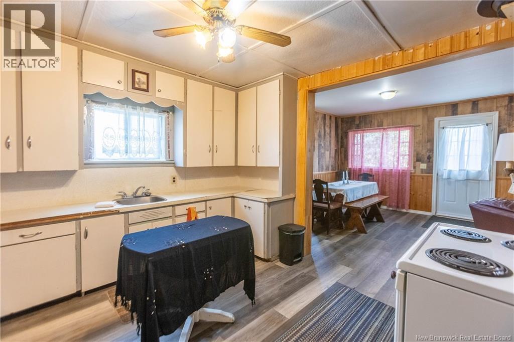 27 Richardson Street, Sackville, New Brunswick  E4L 4H7 - Photo 11 - NB140094