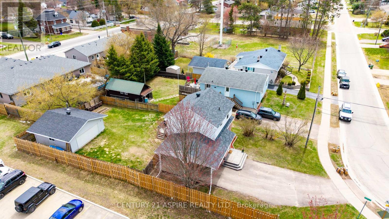 2a Selkirk Street, Petawawa, Ontario  K8H 3C1 - Photo 11 - X13107680
