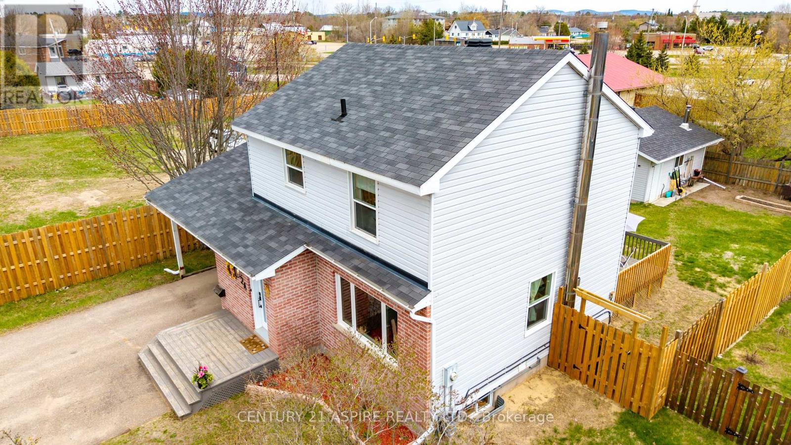 2a Selkirk Street, Petawawa, Ontario  K8H 3C1 - Photo 6 - X13107680