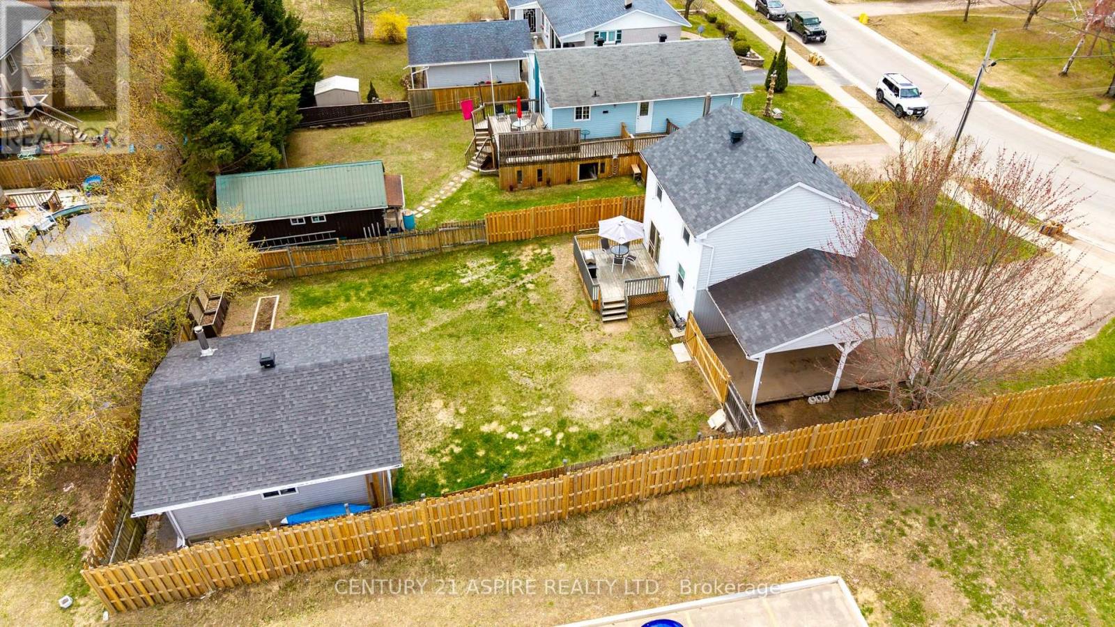 2a Selkirk Street, Petawawa, Ontario  K8H 3C1 - Photo 9 - X13107680