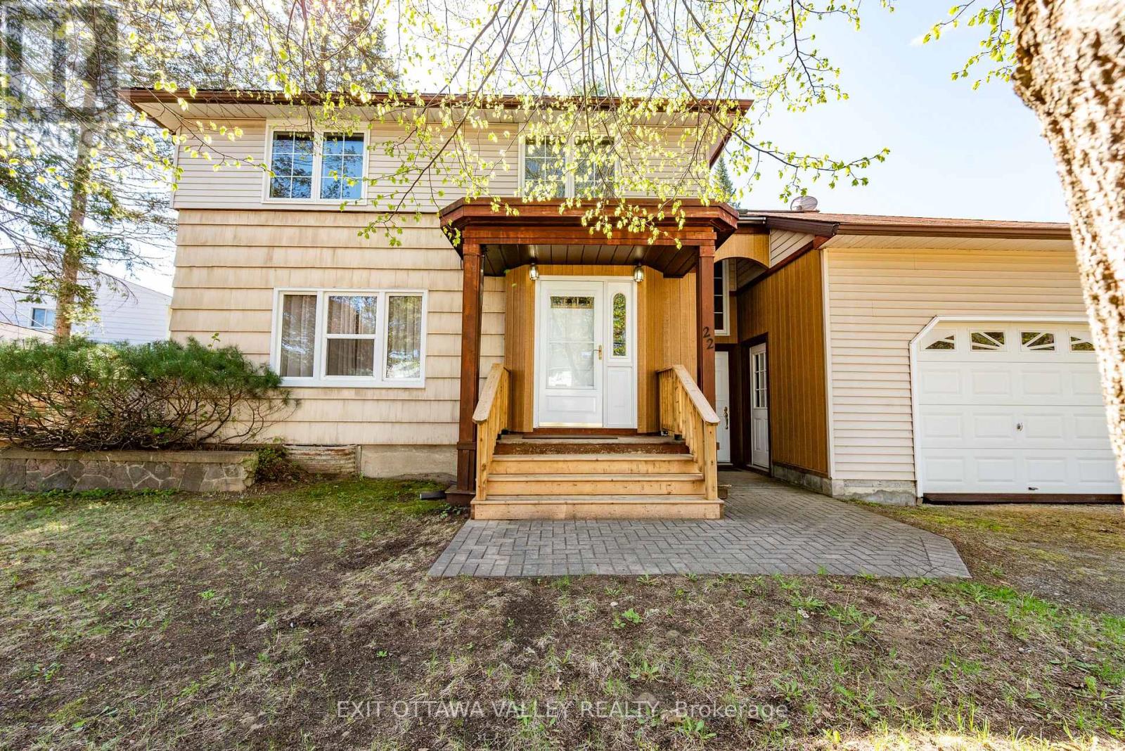 22 Cabot Place, Deep River, Ontario  K0J 1P0 - Photo 4 - X12976266