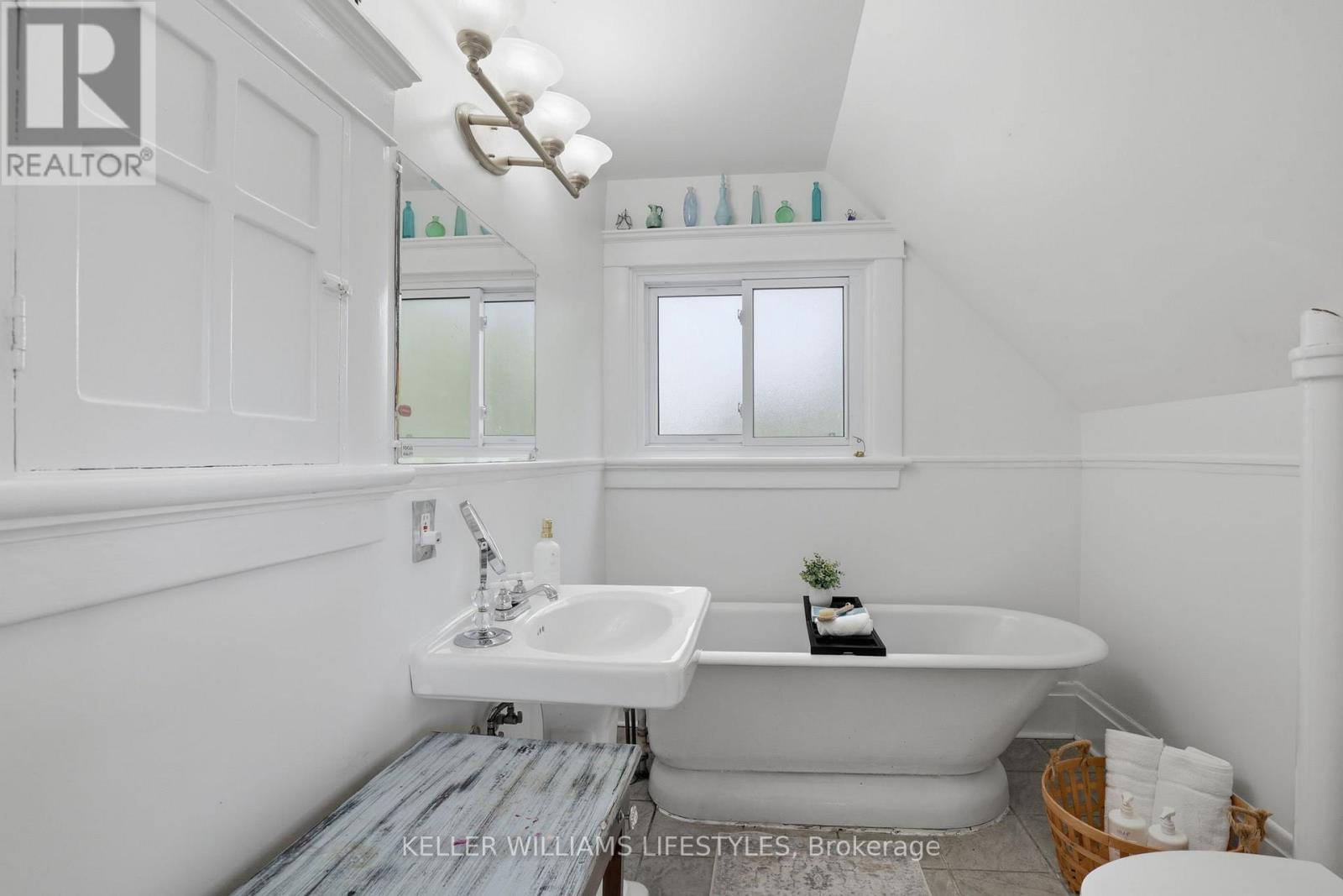 1193 York Street, London East, Ontario  N5W 2T8 - Photo 22 - X13160024