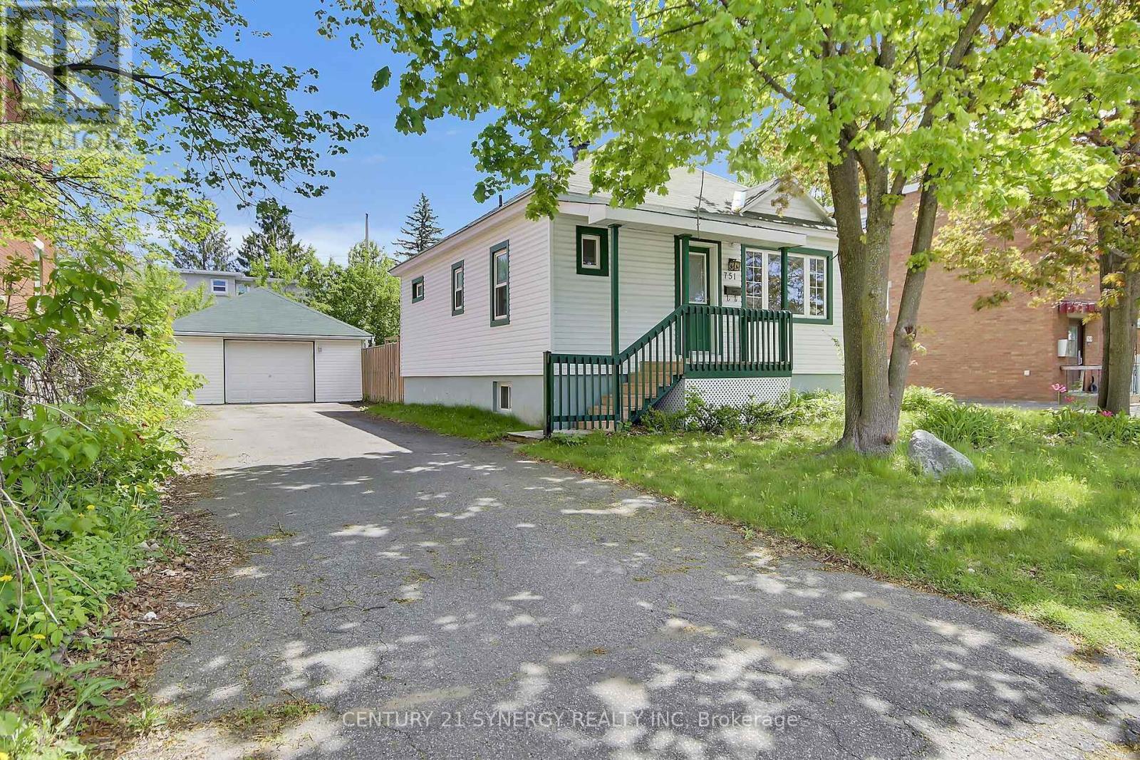 751 Rue De L,eglise Street, Ottawa, Ontario  K1K 3K5 - Photo 3 - X13159950