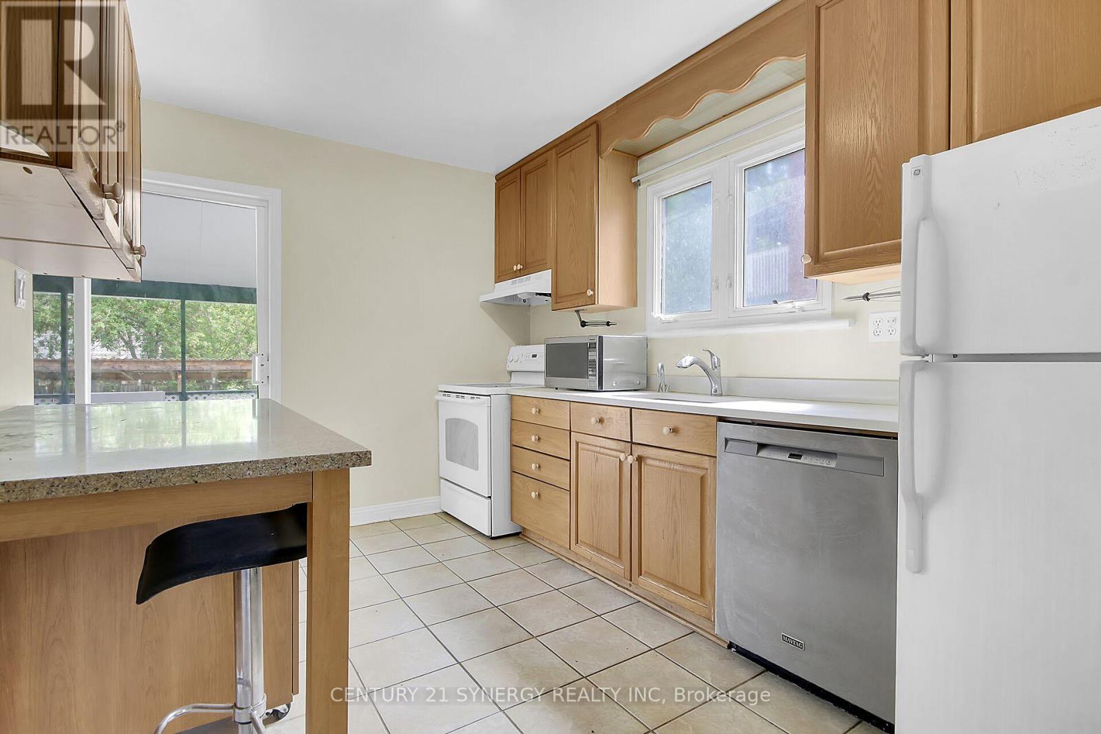 751 Rue De L,eglise Street, Ottawa, Ontario  K1K 3K5 - Photo 8 - X13159950