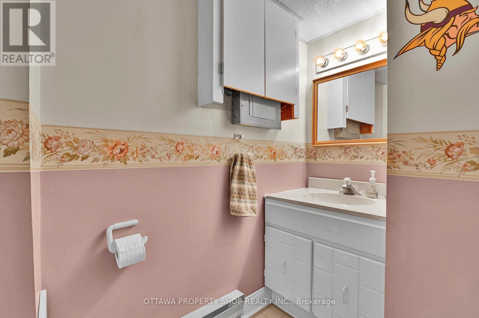 202 Rosemary Gardens, Ottawa, Ontario  K1E 1Y8 - Photo 23 - X13159960