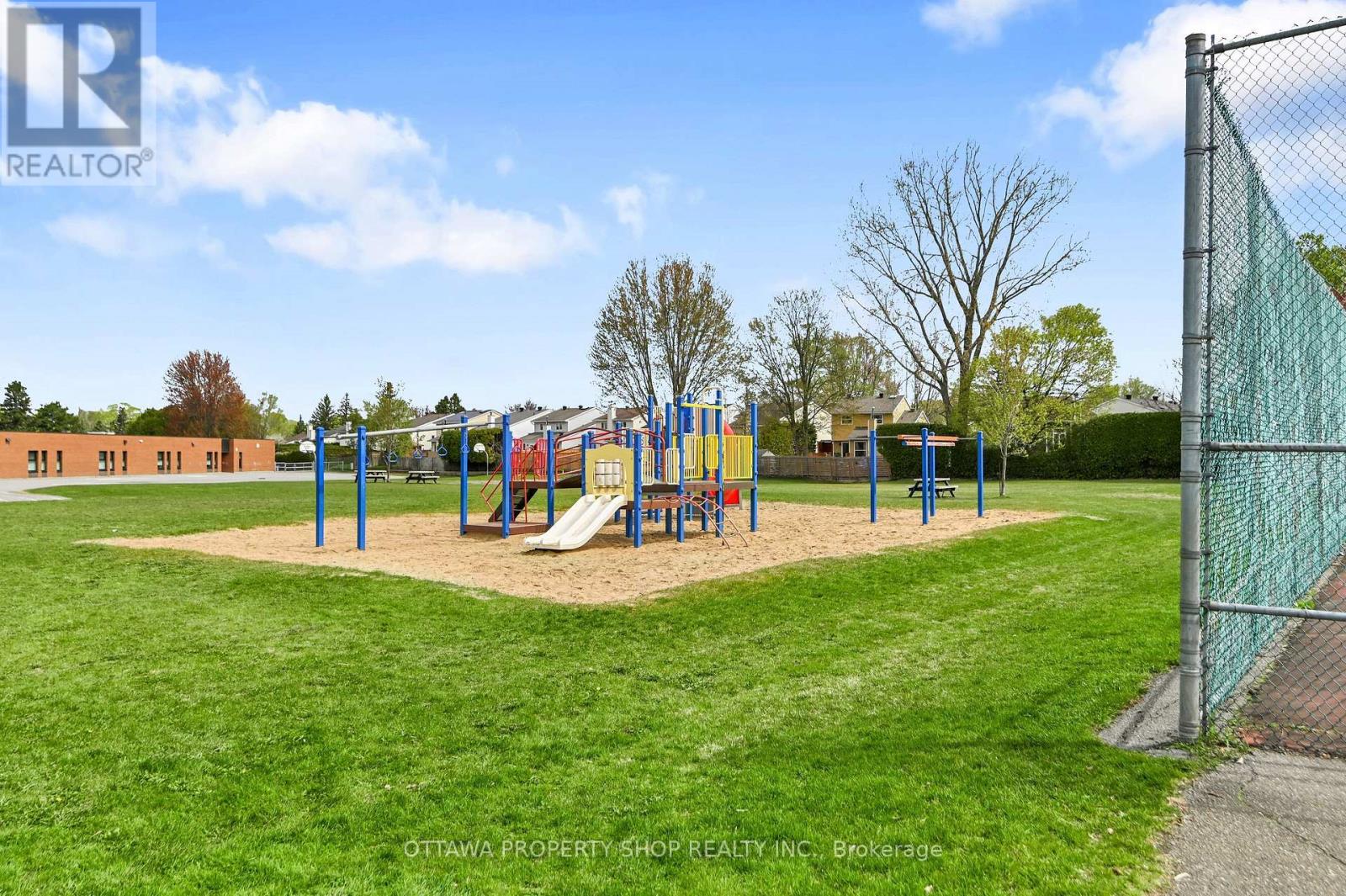 202 Rosemary Gardens, Ottawa, Ontario  K1E 1Y8 - Photo 33 - X13159960