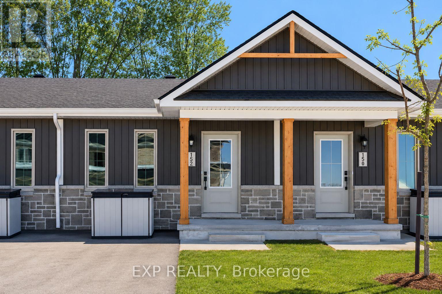 142 DOCTOR AGNES CRAINE DRIVE, Smiths Falls, Ontario
