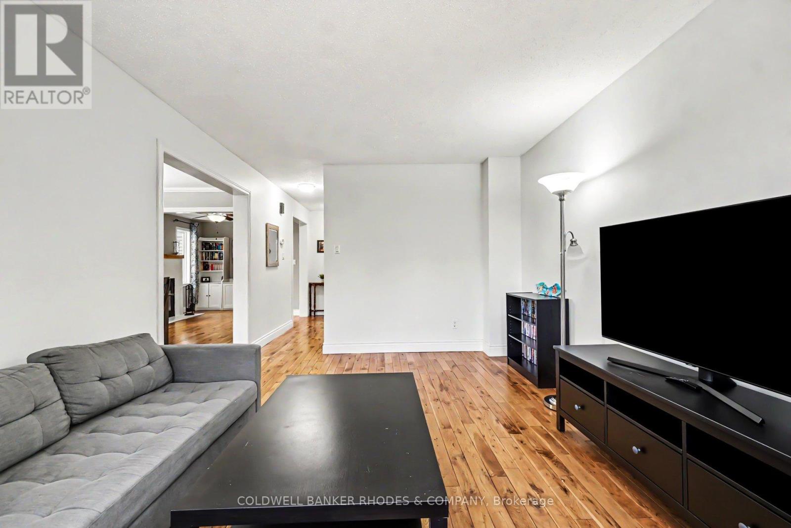 1809 Brousseau Crescent, Ottawa, Ontario  K1C 2Y5 - Photo 6 - X13159980