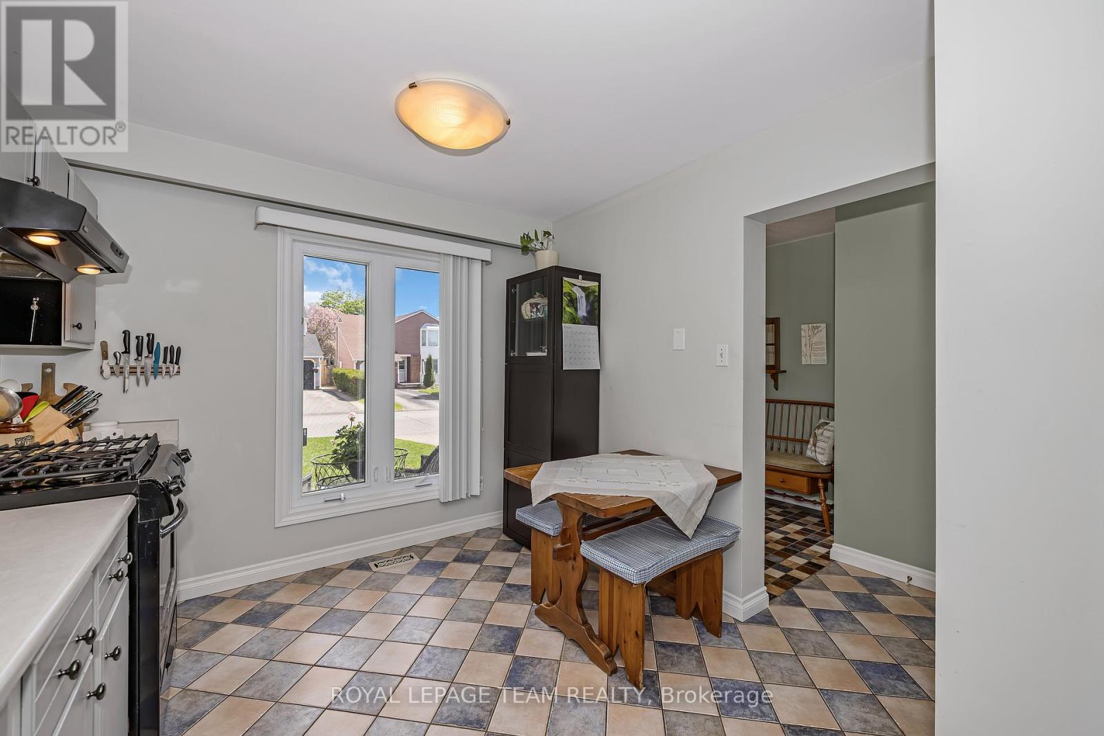 99 Melanie Crescent, Ottawa, Ontario K2L 2E4 - Photo 6 - X13159986