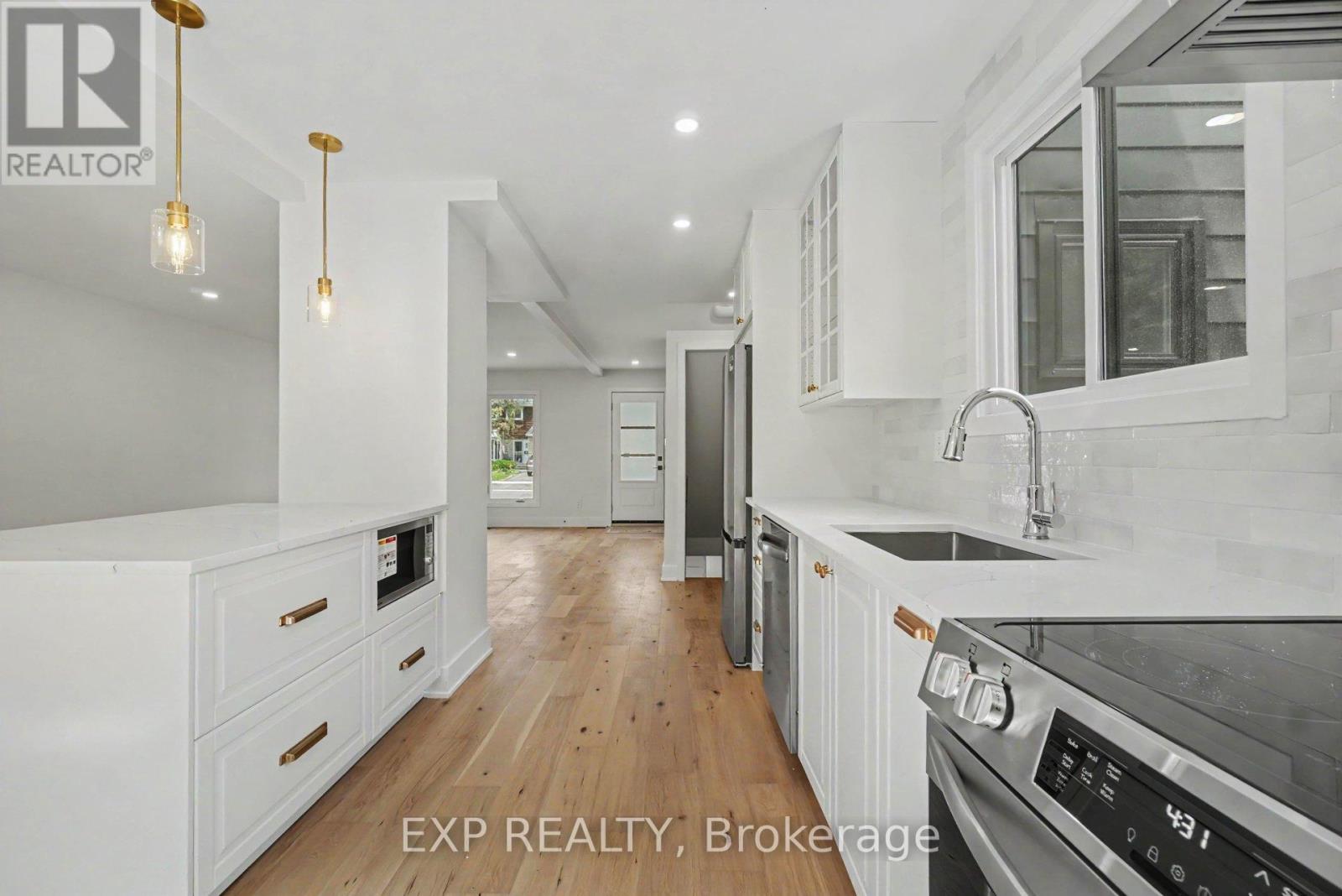 56 Glen Park Drive, Ottawa, Ontario  K1B 3Z2 - Photo 11 - X13160032
