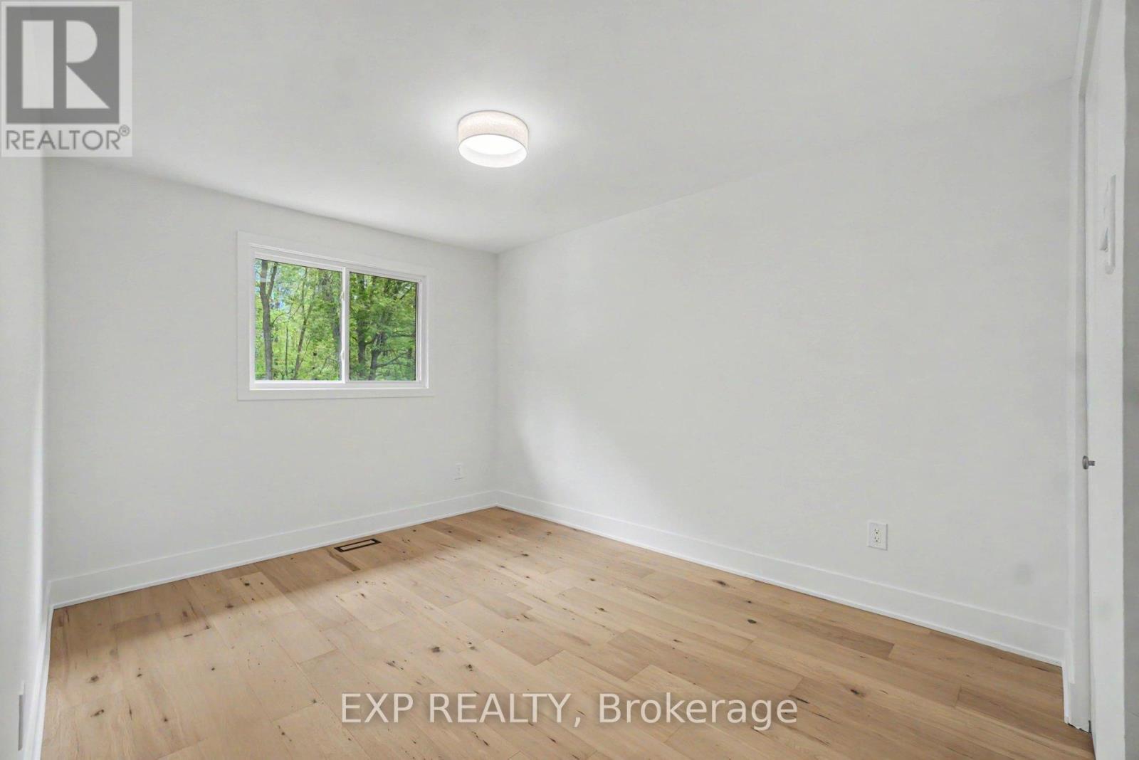 56 Glen Park Drive, Ottawa, Ontario  K1B 3Z2 - Photo 19 - X13160032