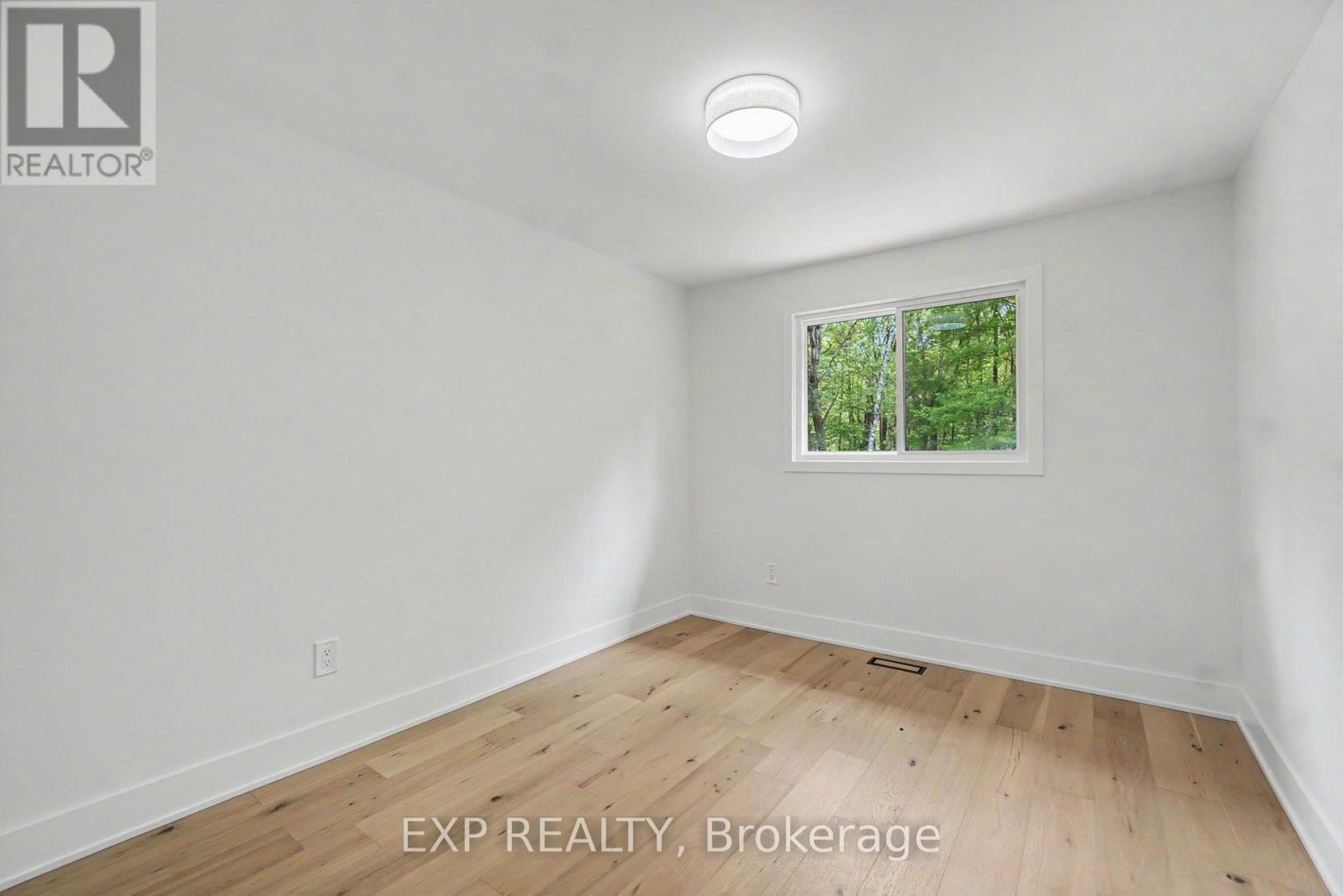 56 Glen Park Drive, Ottawa, Ontario  K1B 3Z2 - Photo 21 - X13160032