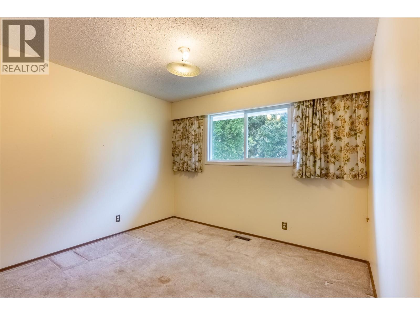 864 Shelan Place, Kamloops, British Columbia  V2B 5T4 - Photo 15 - 10373049