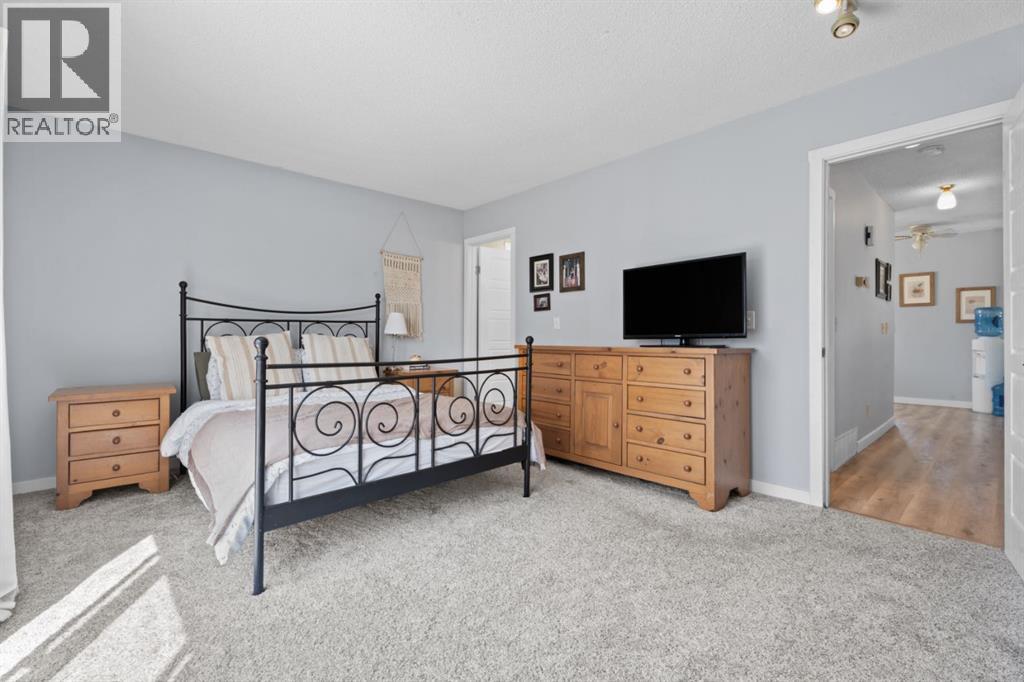 159 Woodburn Crescent, Okotoks, Alberta  T1S 1L4 - Photo 13 - A2311056