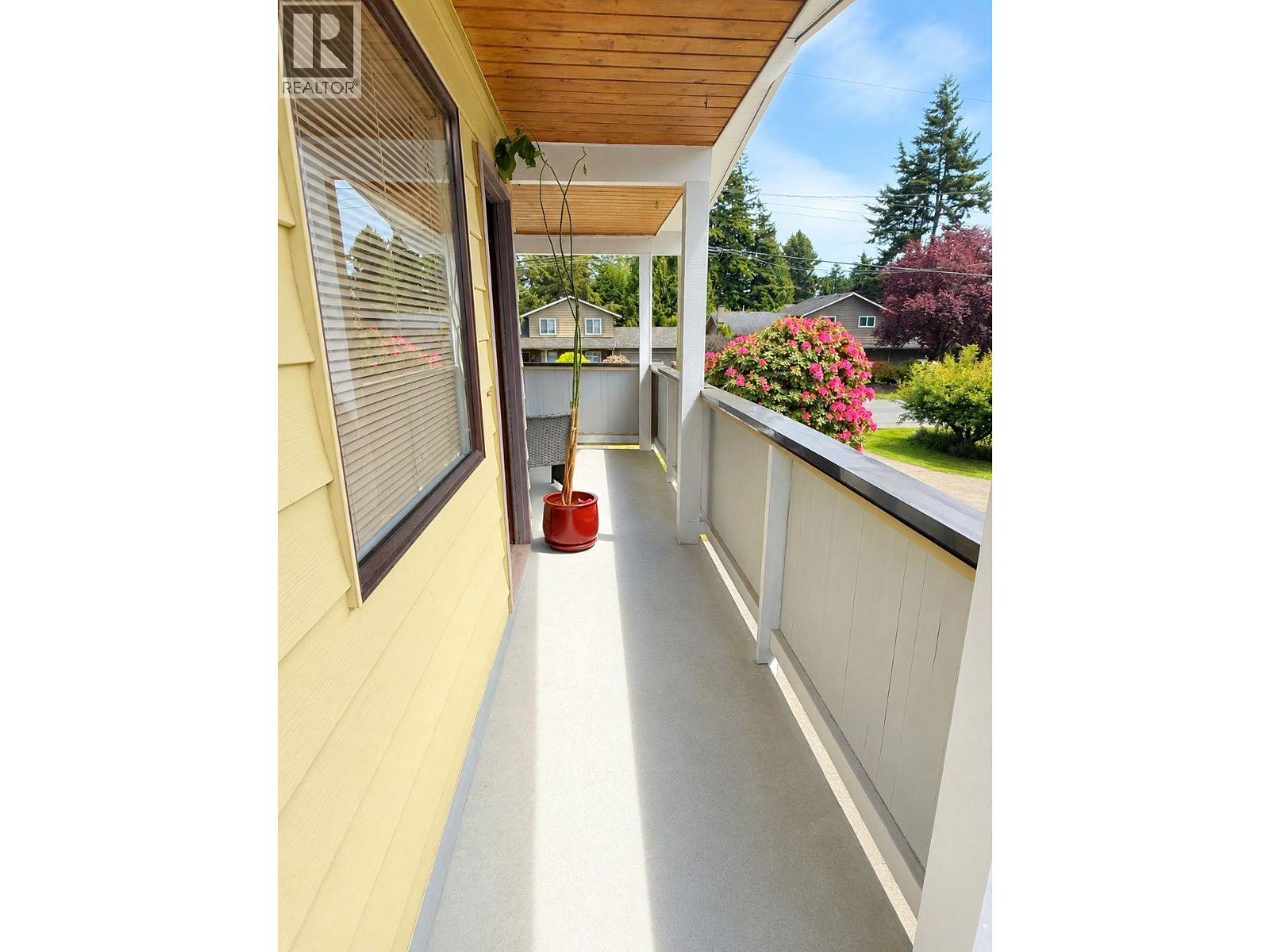 297 54th Street, Delta, British Columbia  V4M 3G6 - Photo 11 - R3126081