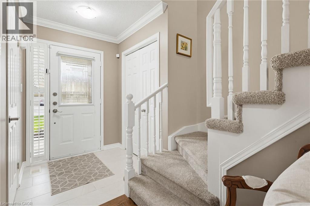 4119 Foxwood Drive, Burlington, Ontario  L7M 4L3 - Photo 6 - 40830913