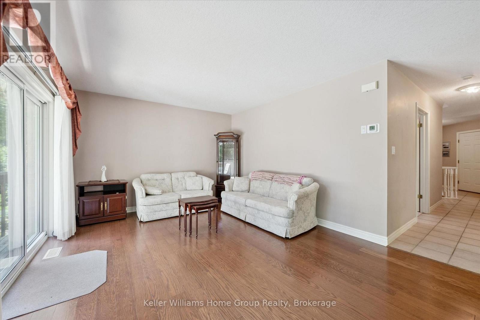 6 Parkside Drive, Guelph, Ontario  N1G 4X7 - Photo 9 - X13159946