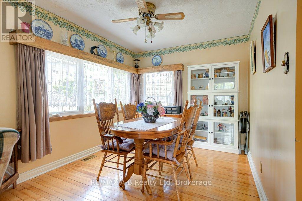 304 Douglas Street W, Stratford, Ontario  N5A 5R3 - Photo 10 - X13159970