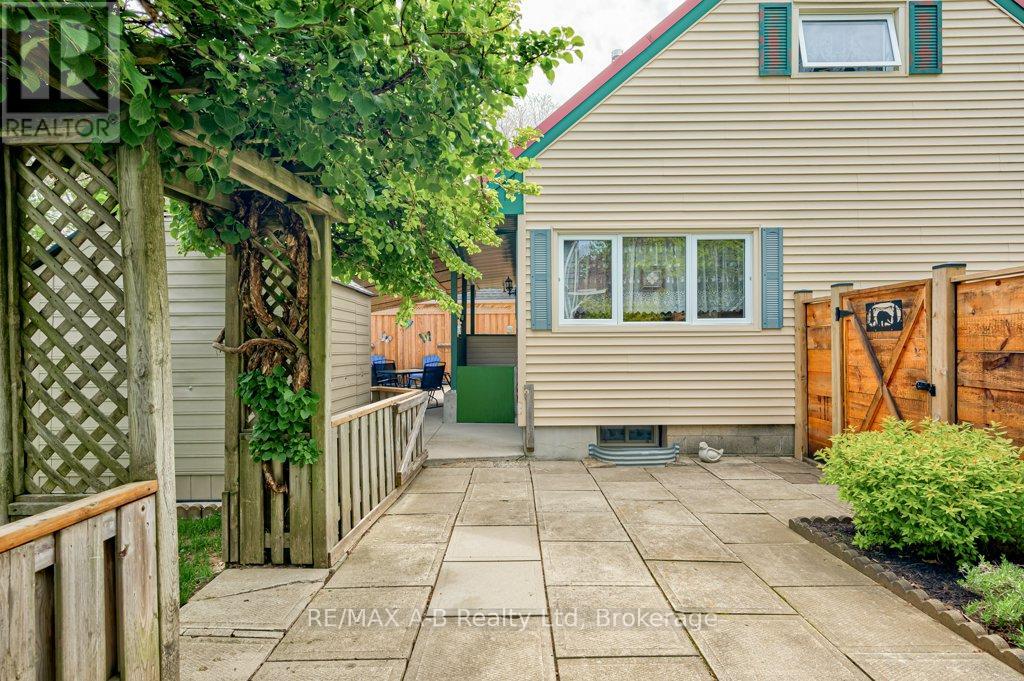 304 Douglas Street W, Stratford, Ontario  N5A 5R3 - Photo 33 - X13159970